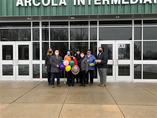 Arcola-Skyview Staff with GIANT representations 